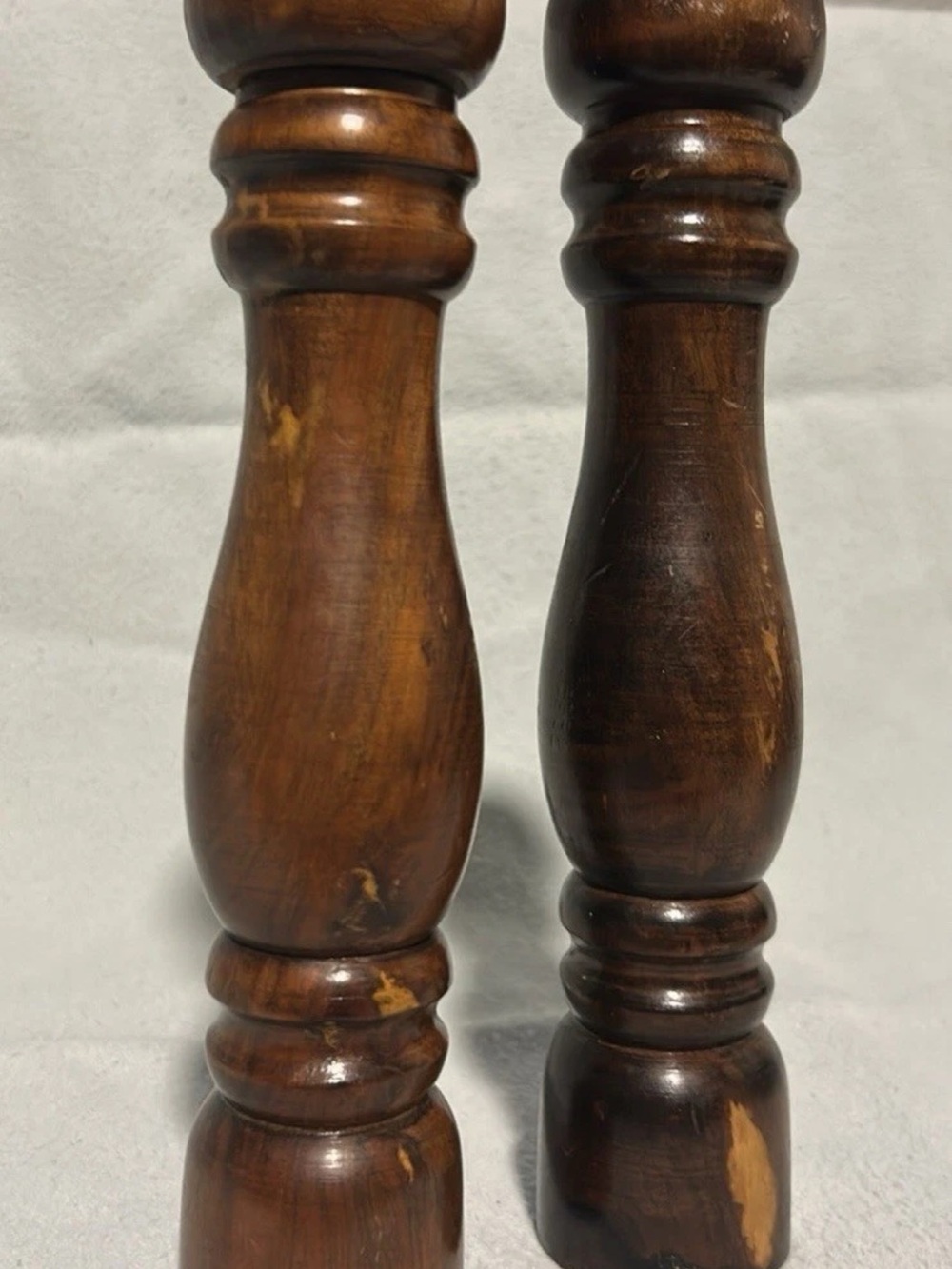 Vintage Dark Brown Turned Wooden Salt and Pepper Mills - Picture 3 of 4